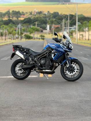 TRIUMPH TIGER 800 XRX 